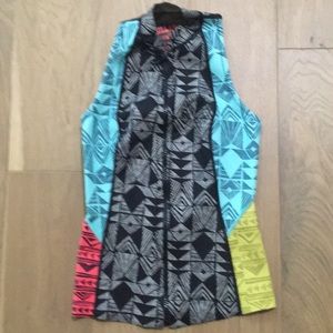 Billabong size 4 neoprene zip vest sleeveless jacket